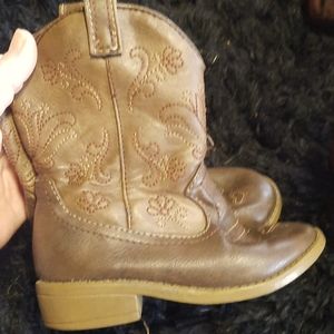 Toddler cowgirl boots 👢BOGO**